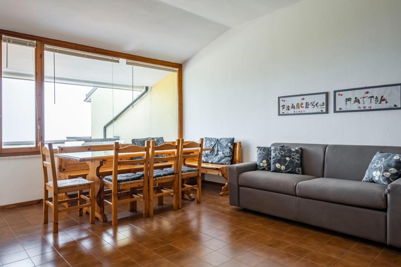 L&M Apartments - Pool - By Host4U Muscoline ภายนอก รูปภาพ