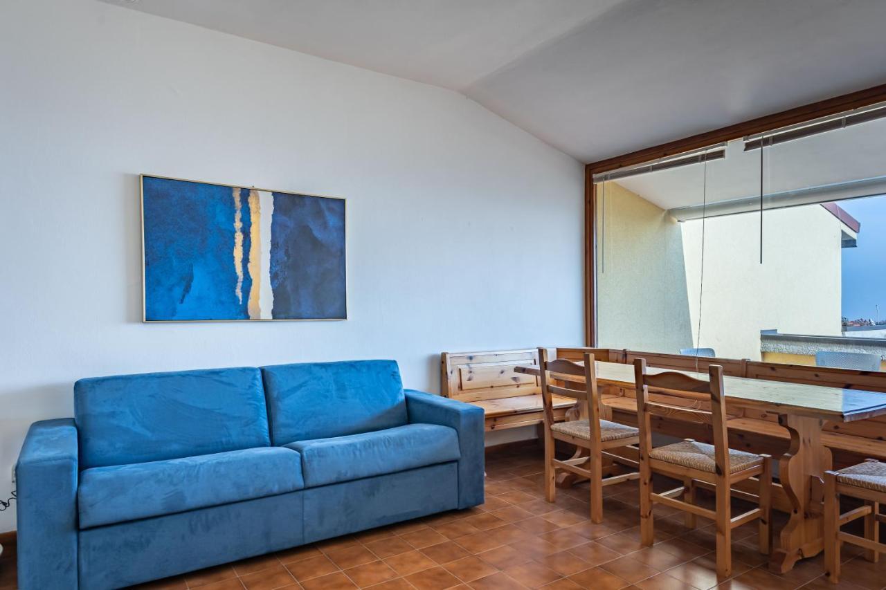 L&M Apartments - Pool - By Host4U Muscoline ภายนอก รูปภาพ